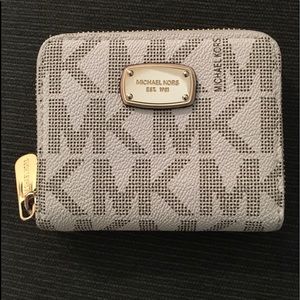 Micheals Kors JetSet Vanilka bifold